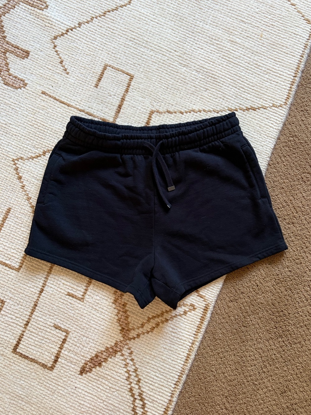 TALENTLESS Women’s Heavyweight Classic Shorts Black Large L